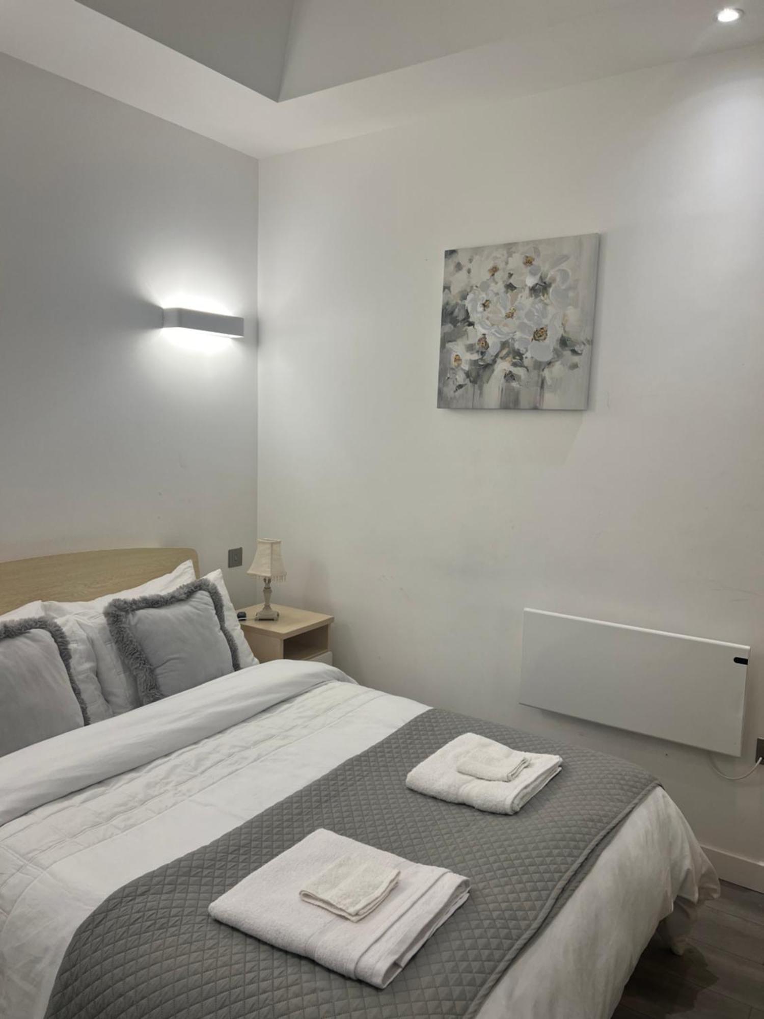 Luxurious Short Stay Flat In Milton Keynes Luaran gambar